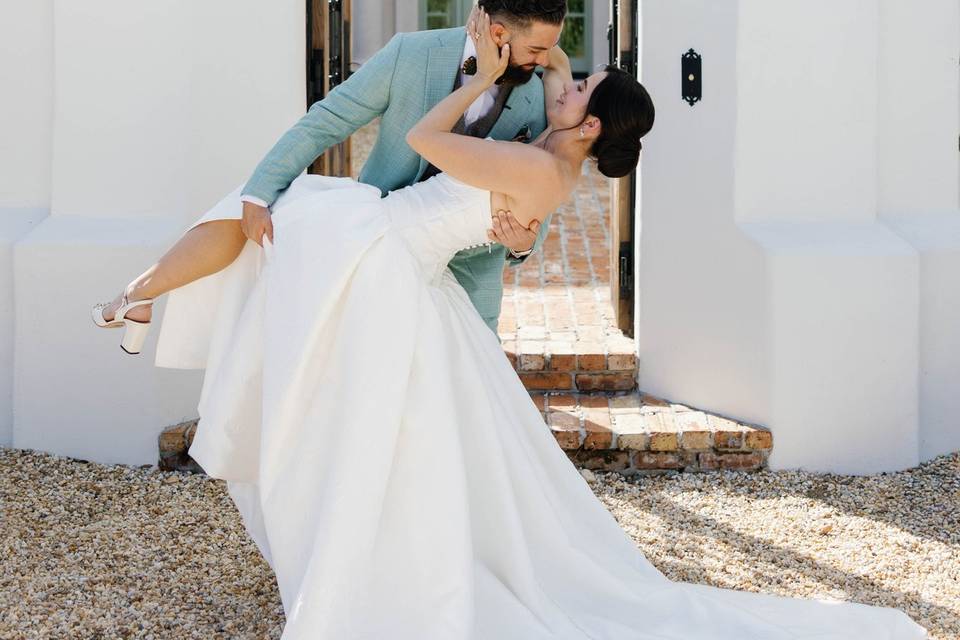 Estate wedding elegance