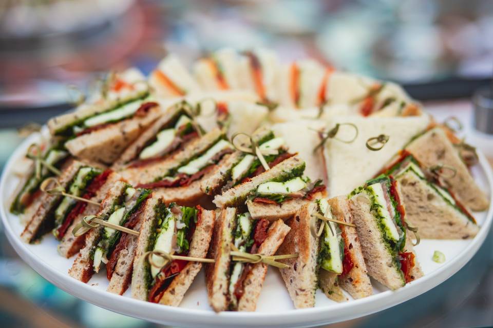 Sandwich display