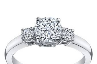 Tri diamond ring