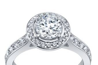 Diamond studded ring