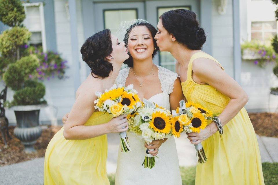 The bride with her bridesmaids