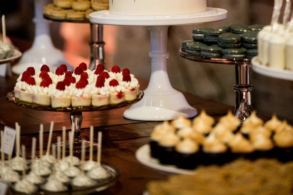 2 Tier Gold Wedding Cake