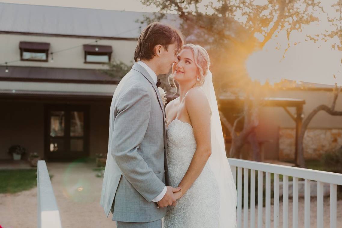 Western Sky At Tejas - Barn & Farm Weddings - Bulverde, TX - WeddingWire