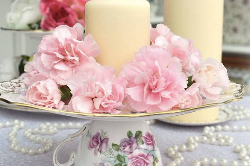 Tea cup candle decor