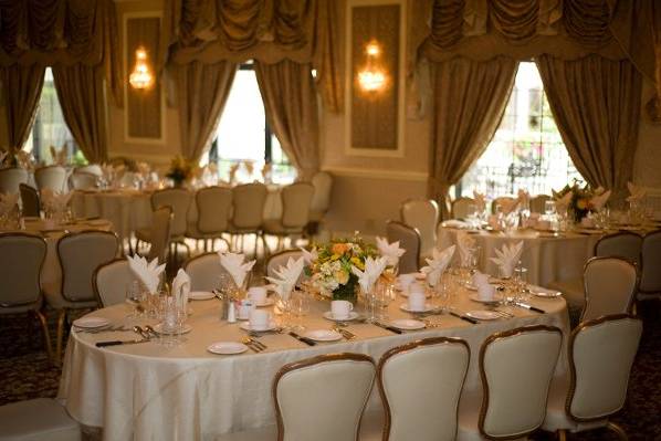 Terrace Ballroom, Table Setting