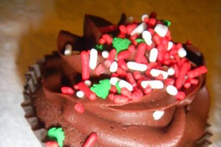 Carmen Cupcakes and Cakes