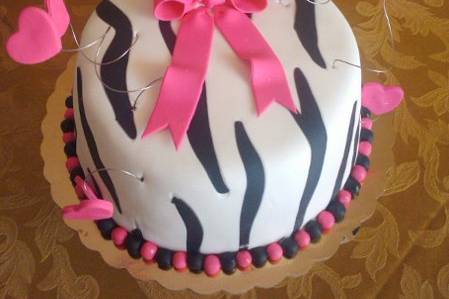 Carmen Cupcakes and Cakes