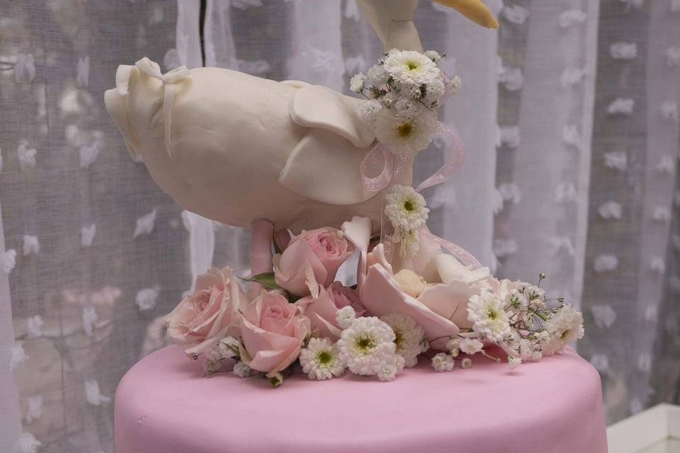 Stork with baby custom cake