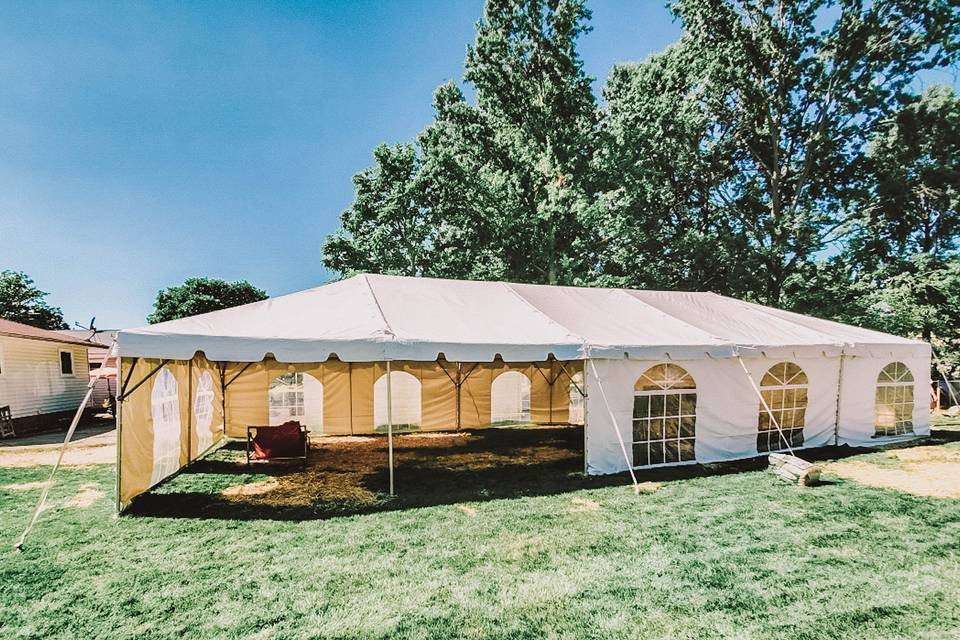 WEDDING TENT WITH WALLS