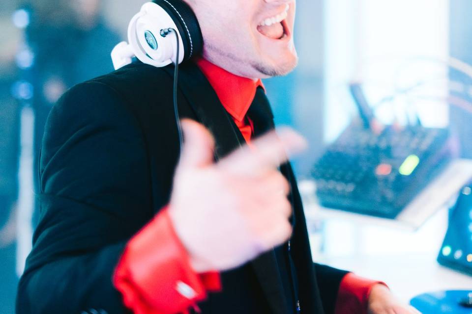 DJ NiKK0