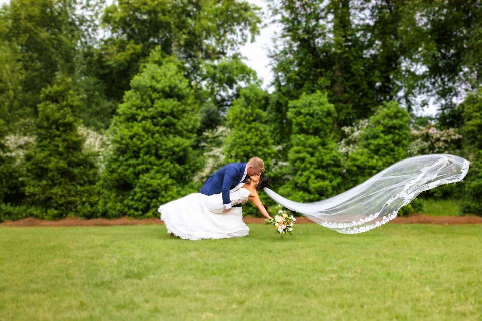 Alli & Chris Stephens