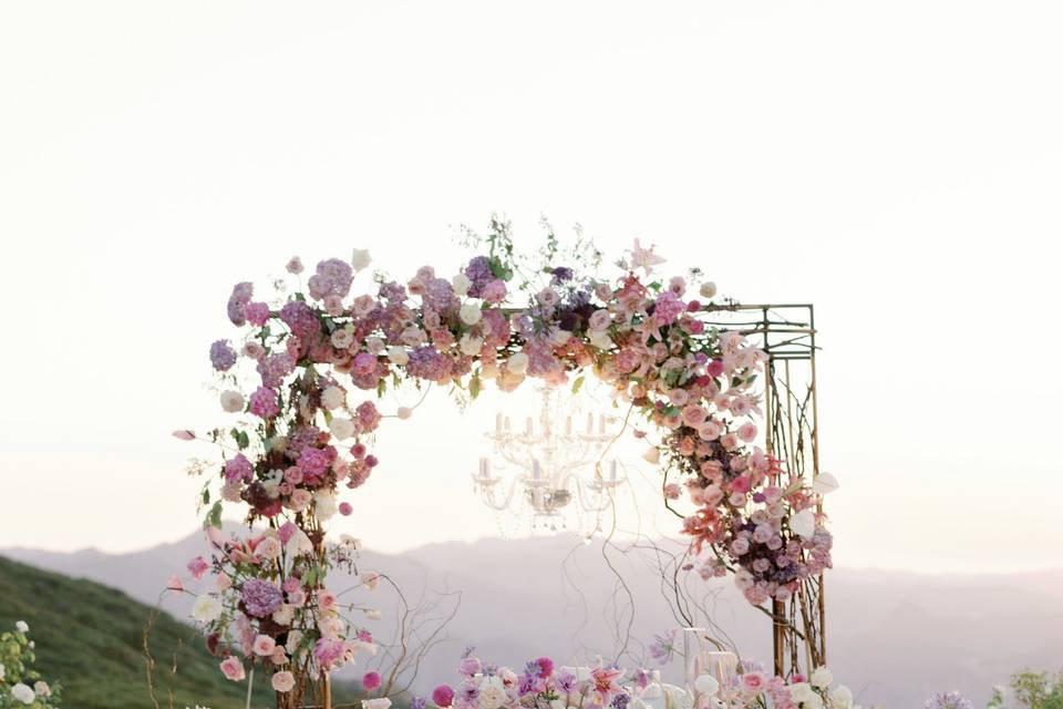 Sweet Heart Table with Arch