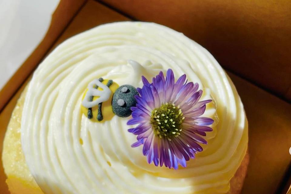 Lemon Ricotta Cupcake