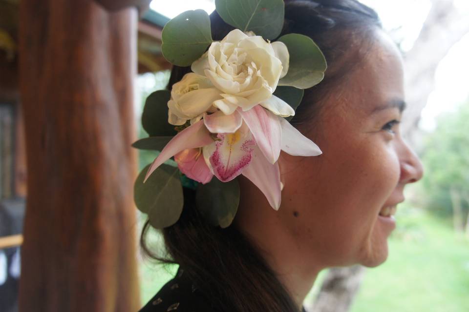 Gardenia & orchid hair piece