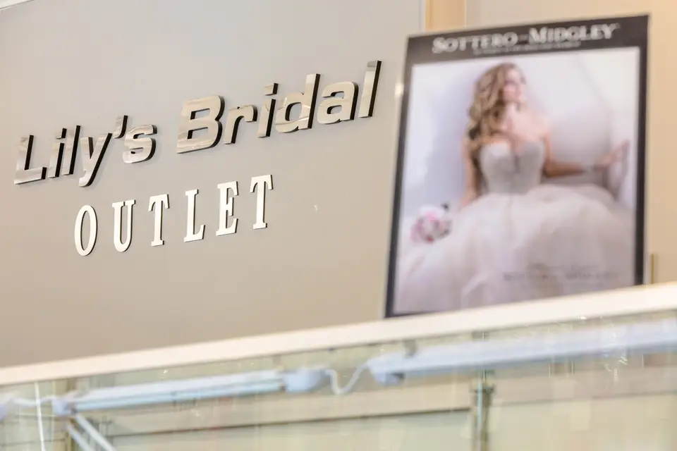 David's bridal hot sale outlet