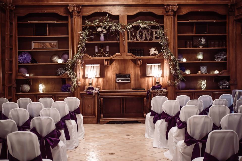 Gorgeous indoor ceremony space