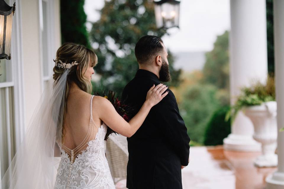 First Look With Groom