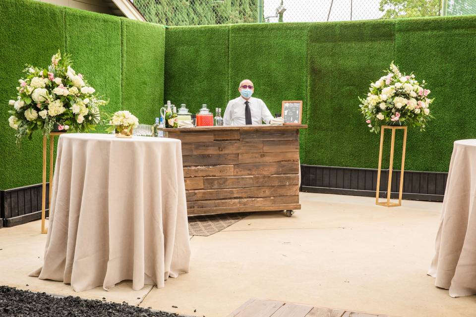 Bar with Boxwood Hedge