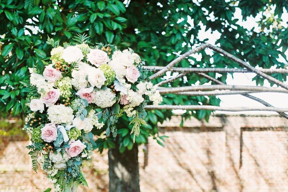 Black Creek Flowers & Sweets