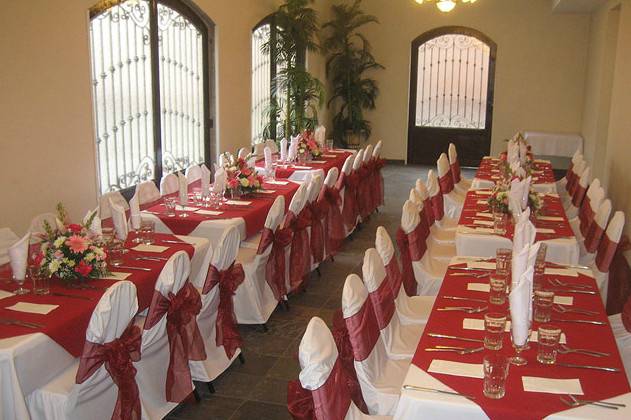 Epoca Restaurant and Hall