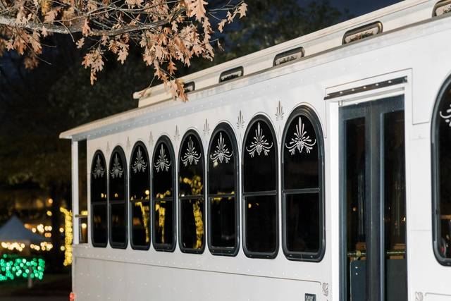 Acadiana Courier Limousine