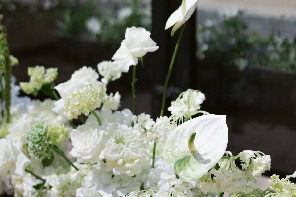 White and ligth green wedding