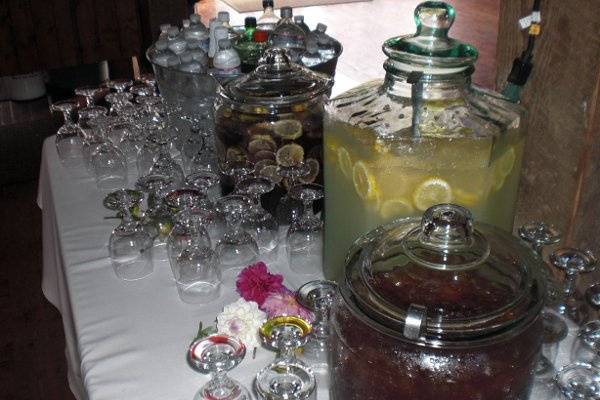 Sparkly Non-Alcoholic Set-Up by Carte Blanche Caterers