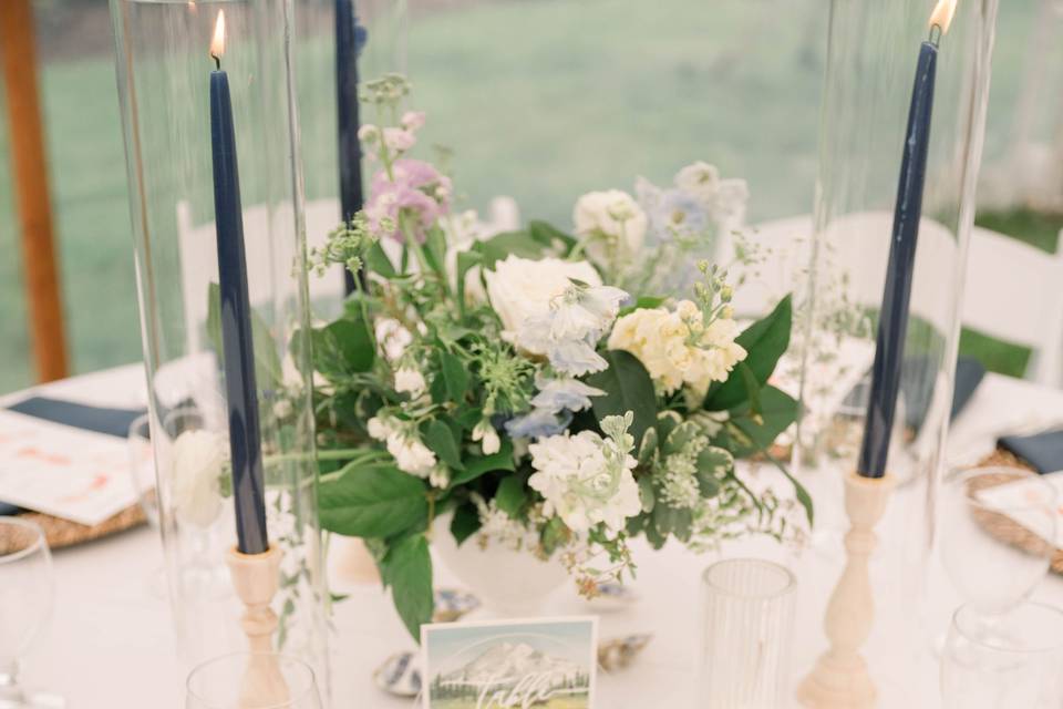 Classic Cape Cod Tablescape