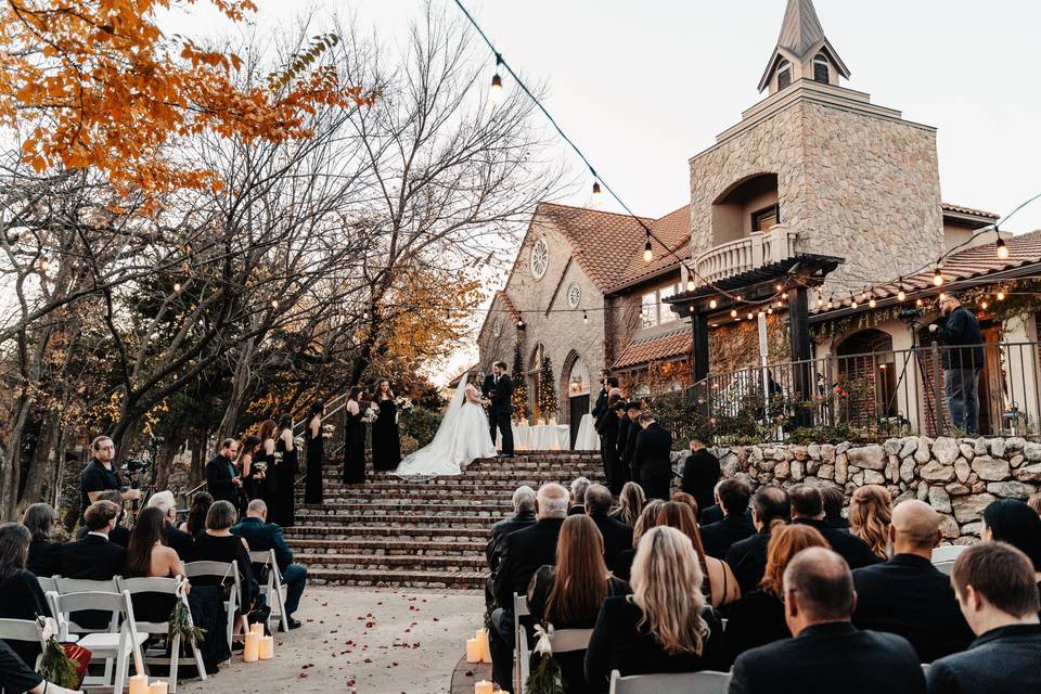 Outdoor autumn ceremony