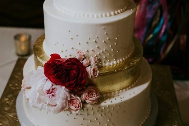 Rose wedding cake