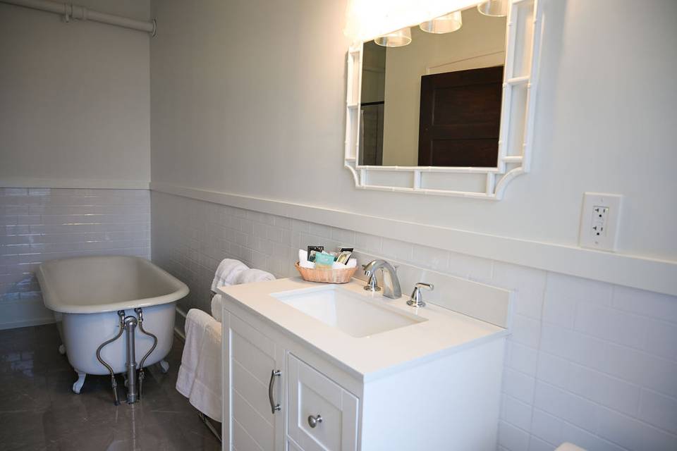 3rd Floor VIP Suite Bathroom