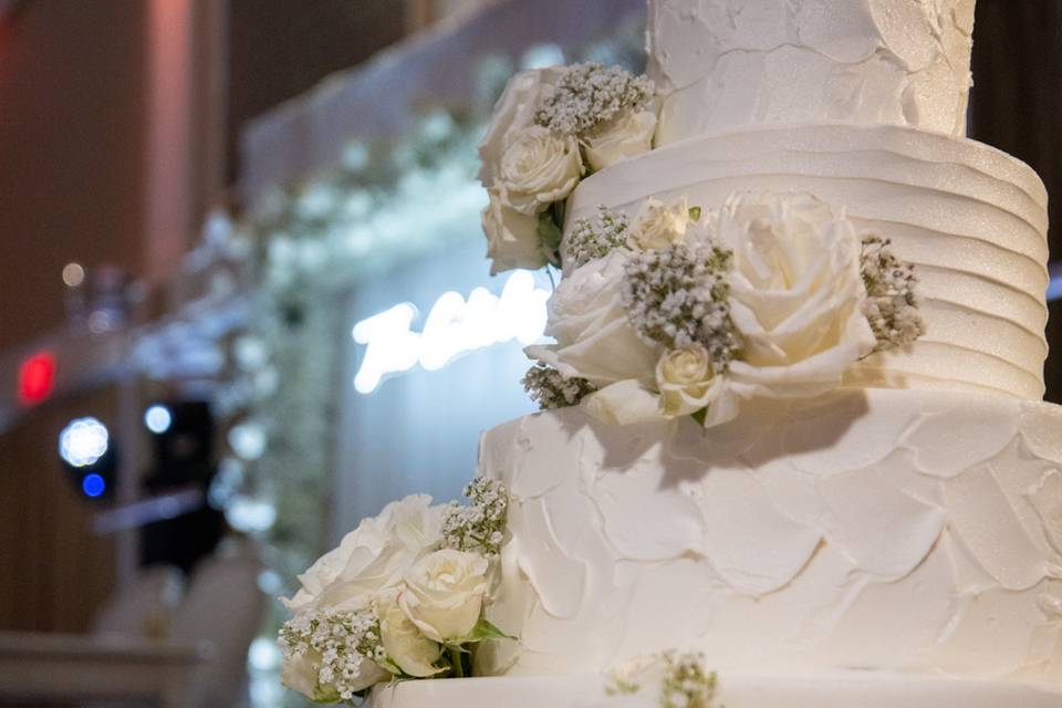 White floral Cake