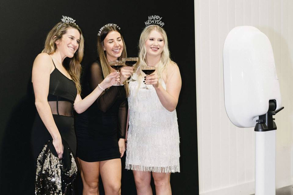 The Luxe Photo Booth