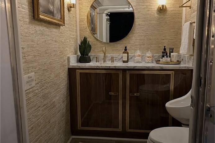SanLu Luxury Rentals