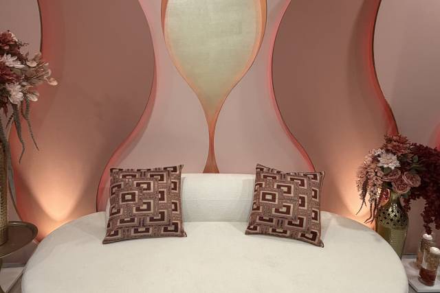 Decor Et Al