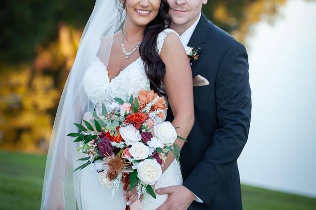 Soft glam bridal