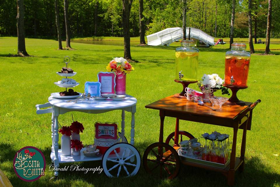 Sweets and beverage stations