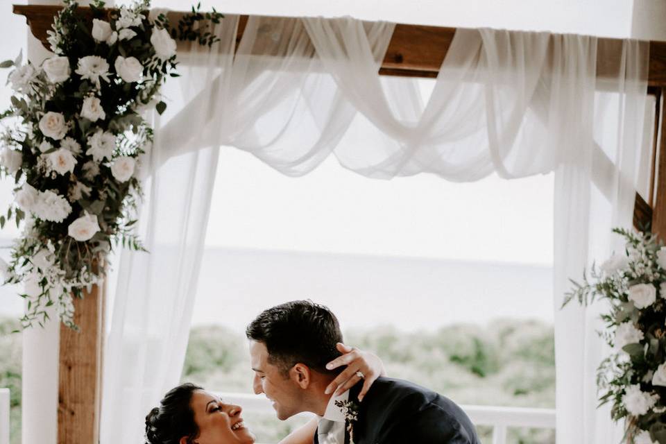 Covered outdoor ceremony space