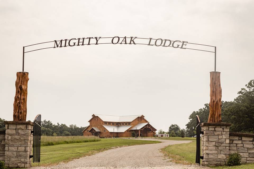 Mighty Oak Lodge