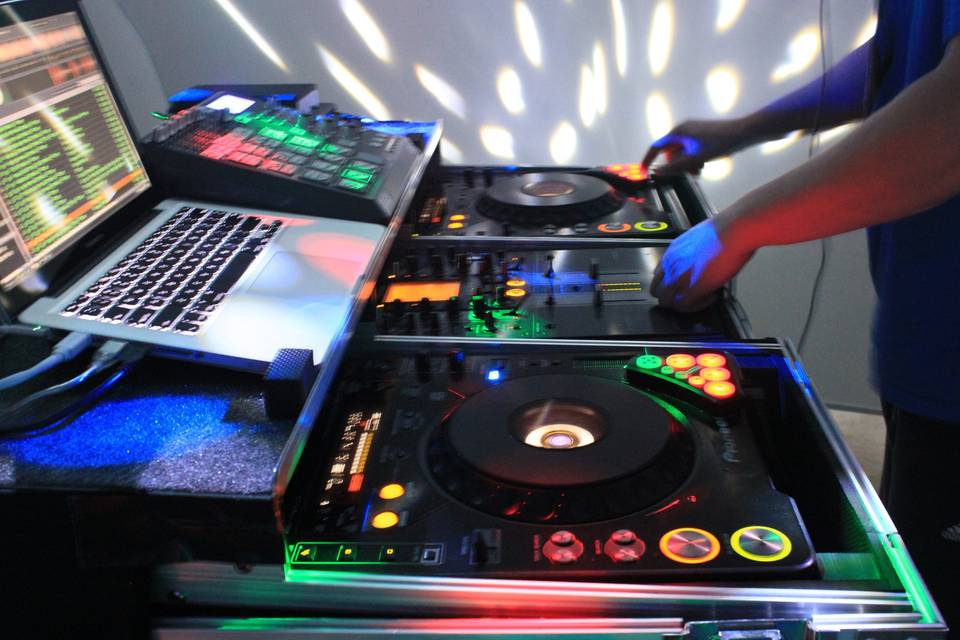 DJ I.N.U. Entertainment