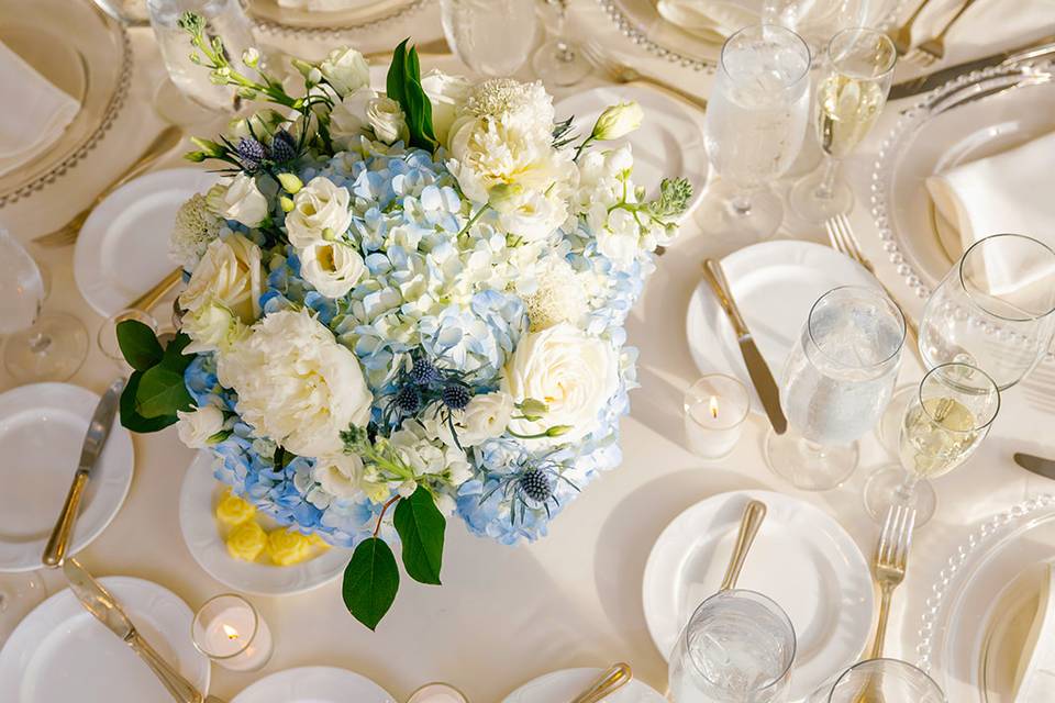 Classic Cape Table Setting