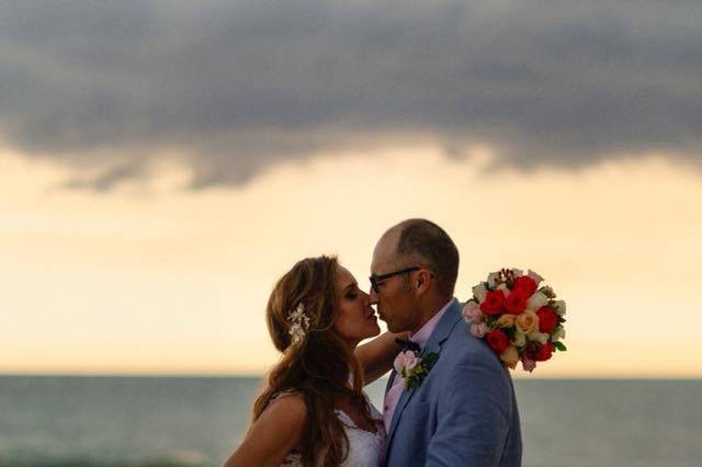 Beachfront Mexico wedding