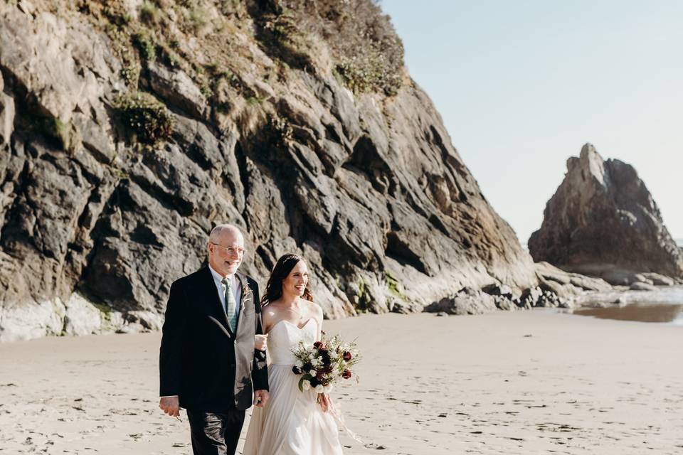 Oregon coast elopement