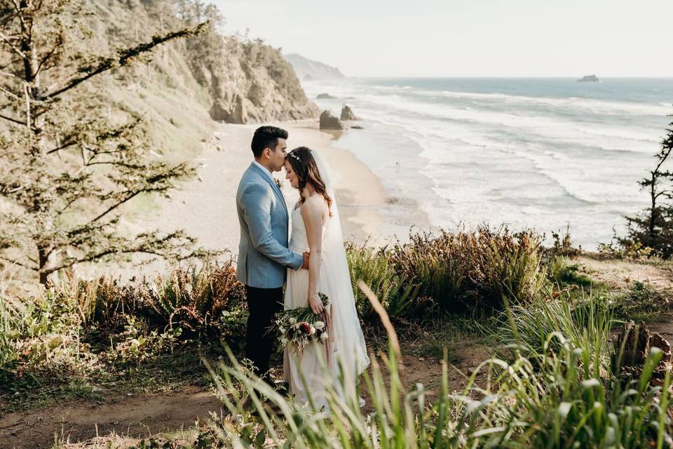 Oregon coast elopement