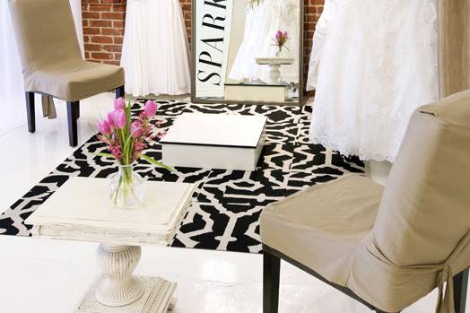 Comfy, spacious viewing areas to show off your SPARKLE gown!