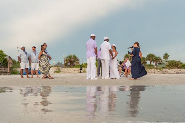 Windy beach pop-up