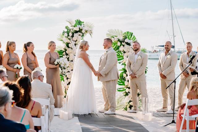 Hyatt Aruba Beachside ceremony