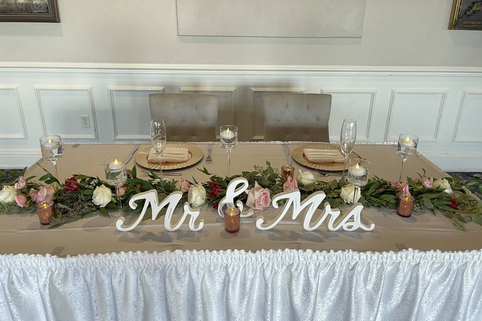 Sweetheart Table