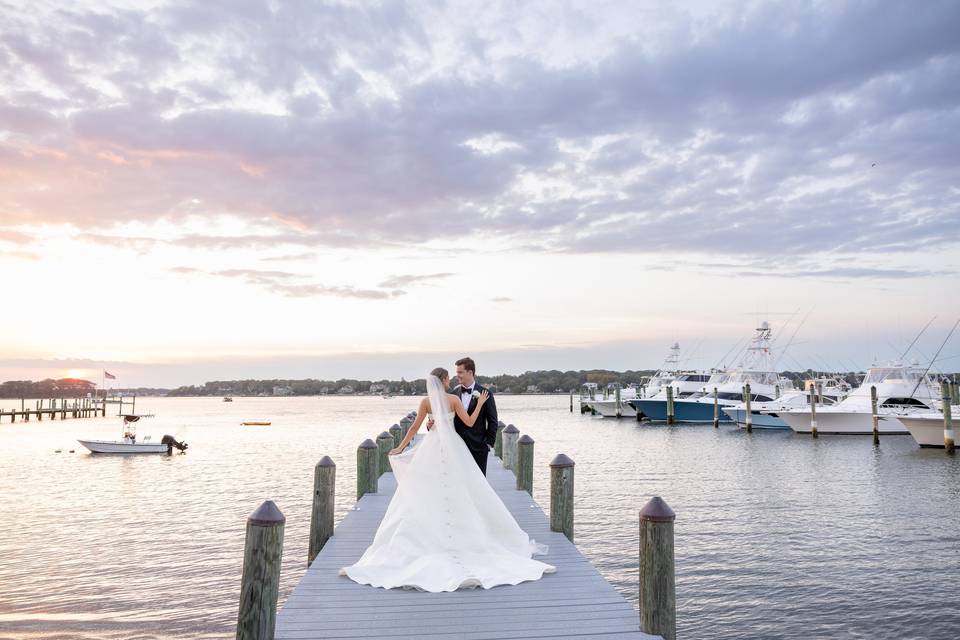 Clarks Landing Yacht Club
