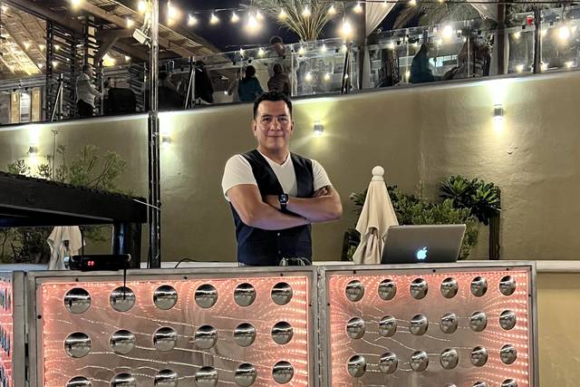 Mirror Dj Booth in Casa Dorada